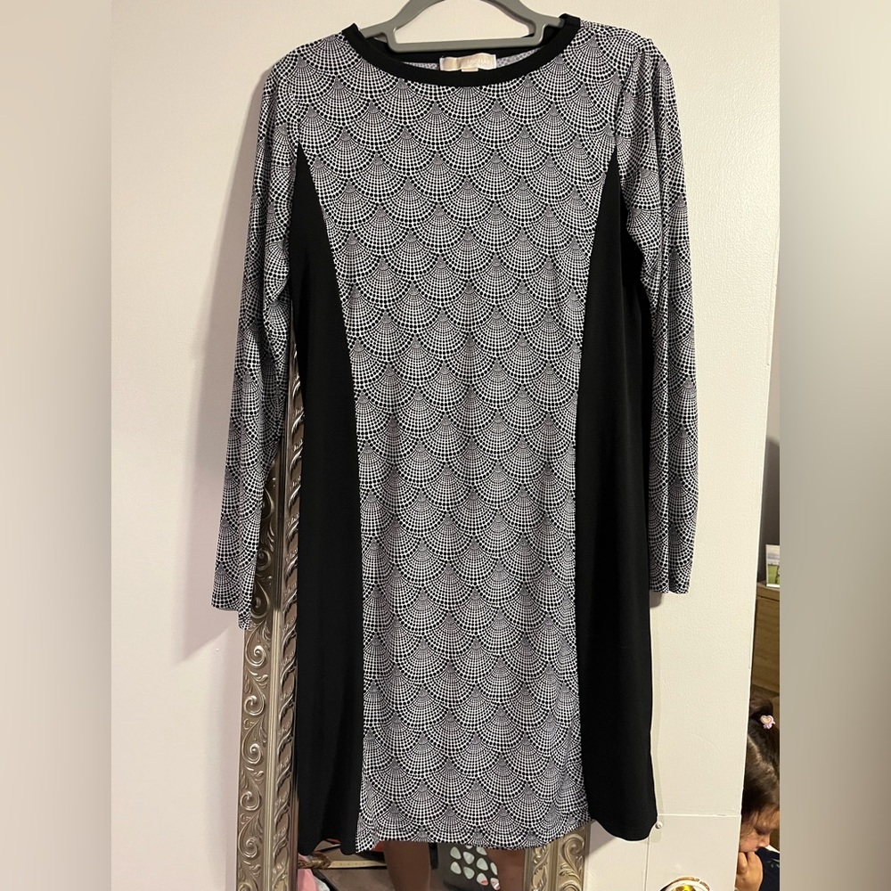 Michael Kors Black and White Geometric Long Sleeve Dress